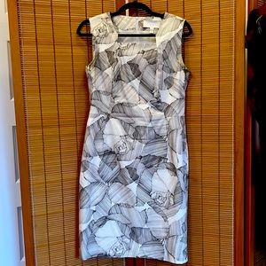 Stylish Hugo Boss back and white cotton dress with unique neckline. Sz 8.